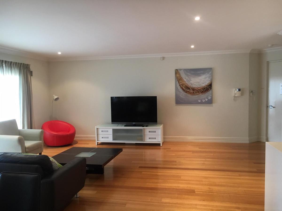 Fremantle Harbourside Apartments Exterior photo